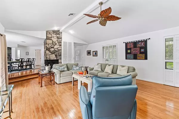 Jupiter, FL 33469,10158 SE Acorn Way