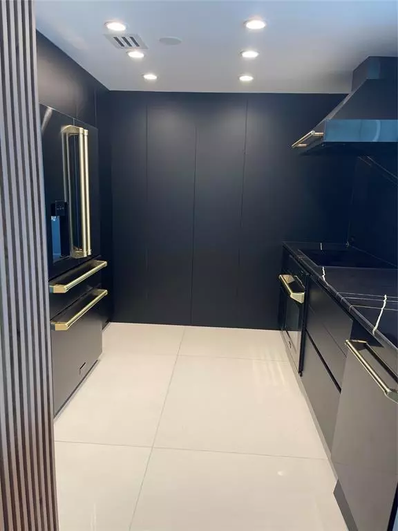 North Bay Village, FL 33141,1881 79th Street Cswy #1504