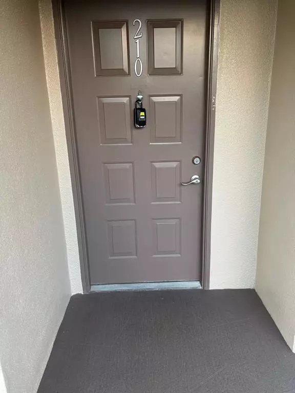 Pembroke Pines, FL 33027,12650 SW 15 ST #210-F