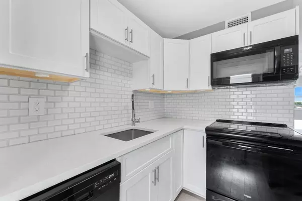 Fort Lauderdale, FL 33304,2555 NE 11th St #708