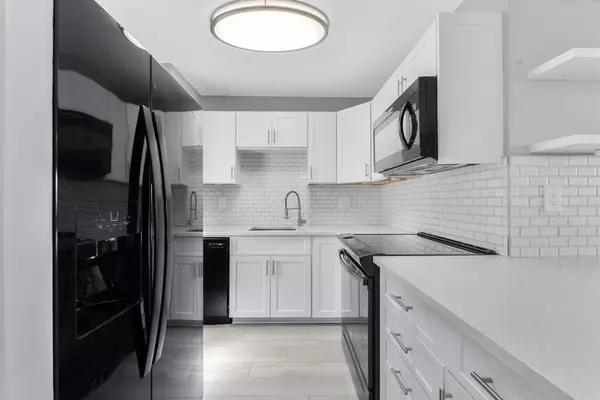 Fort Lauderdale, FL 33304,2555 NE 11th St #708