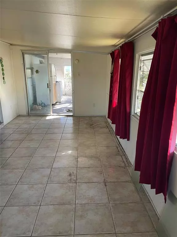 Davie, FL 33324,1670 SW 84th Ave