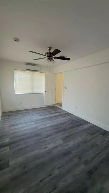 Pembroke Pines, FL 33023,6817 SW 10th St