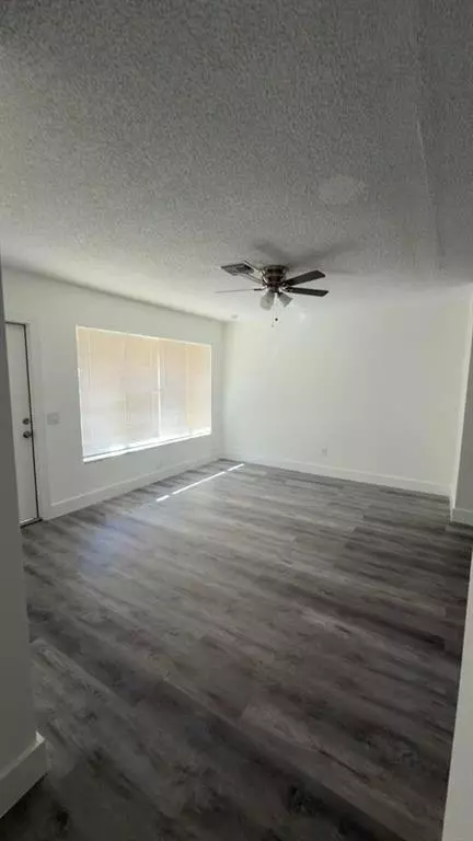 Pembroke Pines, FL 33023,6817 SW 10th St