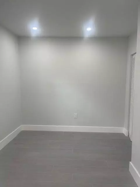 North Miami, FL 33161,12322 NE 6th Ave #3