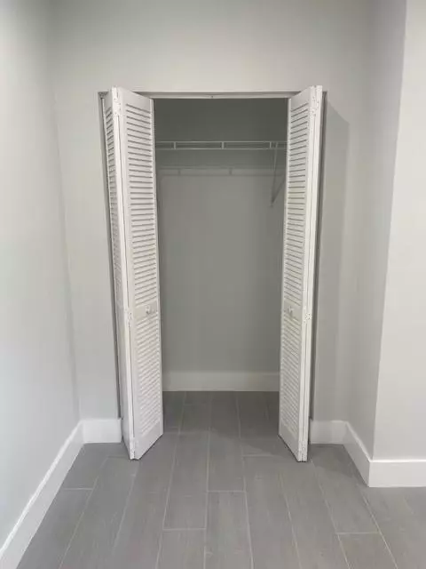 North Miami, FL 33161,12322 NE 6th Ave #3