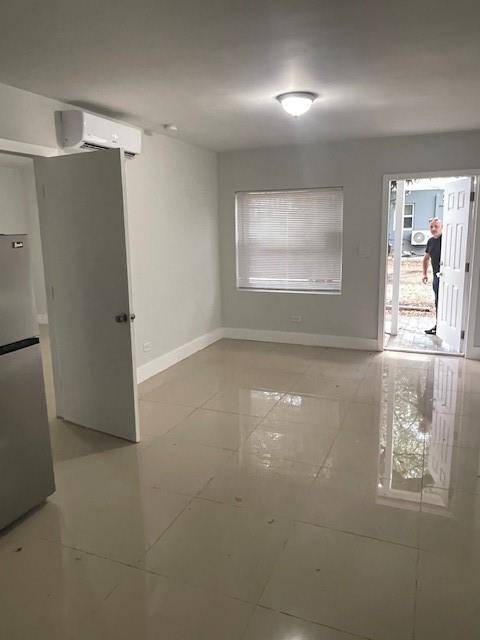 12322 NE 6th Ave #2, North Miami, FL 33161