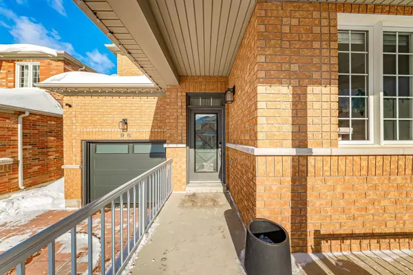 Vaughan, ON L4H 3E9,96 Saint Victor DR