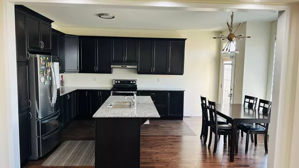 Brampton, ON L7A 5C8,25 Divers RD