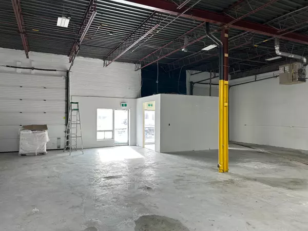 Toronto W05, ON M3N 1Y2,151 Norfinch AVE #4-5