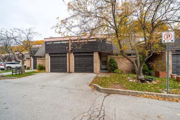 Oakville, ON L6H 2N6,1237 White Oaks N/A