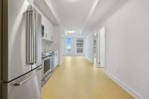 Oakville, ON L6H 8C8,3240 William Coltson AVE #1909