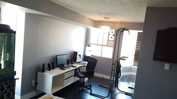 Toronto W05, ON M9M 3A1,3077 weston RD #1504