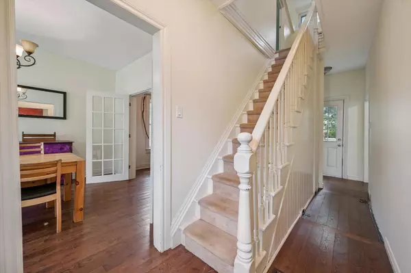 Guelph, ON N1H 4M1,49 Dublin ST S