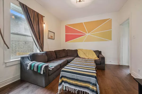 Guelph, ON N1H 4M1,49 Dublin ST S