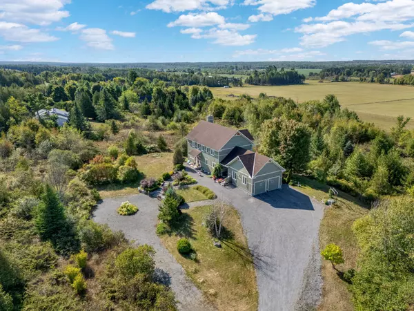 Carp - Huntley Ward, ON K0A 1L0,1757 Corkery RD