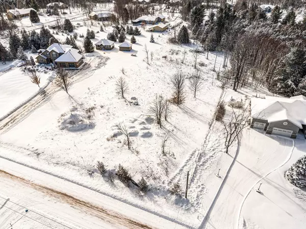 Rideau Lakes, ON K7A 0C8,32 Basswood CRES