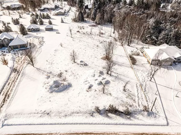 Rideau Lakes, ON K7A 0C8,32 Basswood CRES