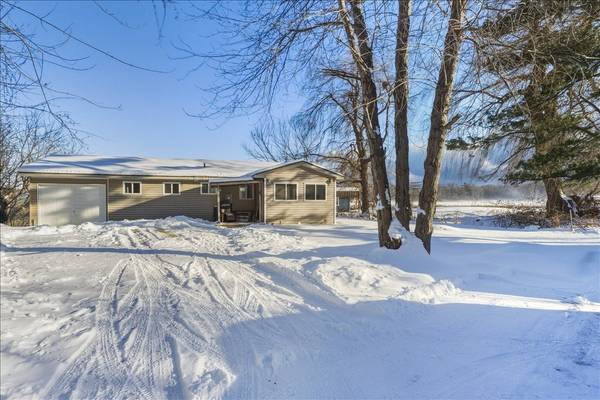 33 Willow Point RD, Brighton, ON K0K 1H0