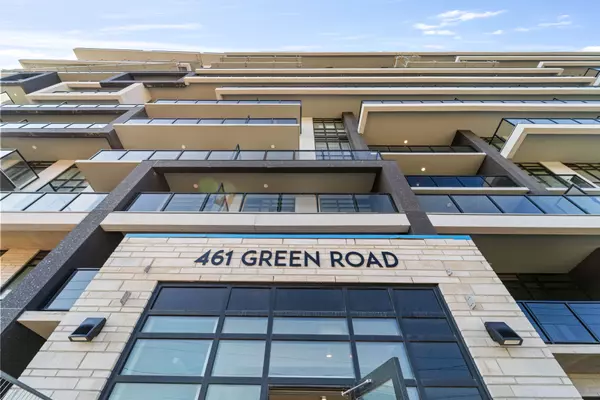 Hamilton, ON L8E 5B4,461 Green RD #505