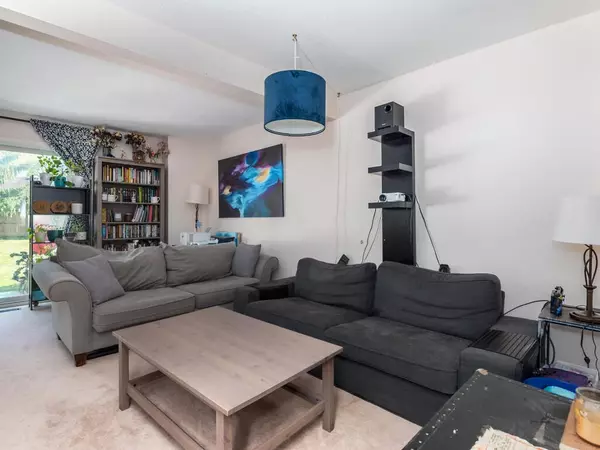 Kanata, ON K2L 3N7,94 Bujold CT