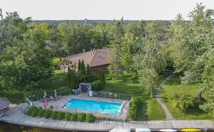 200 East ST S #405, Kawartha Lakes, ON K0M 1A0