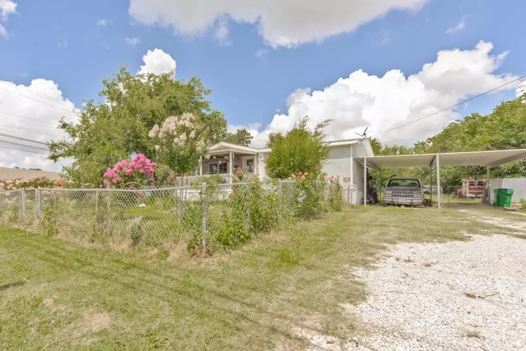 Bowie, TX 76230,308 S Mill Street