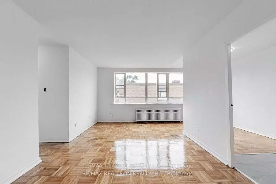 Toronto W03, ON M1K 2R1,2515 Eglinton AVE W #310