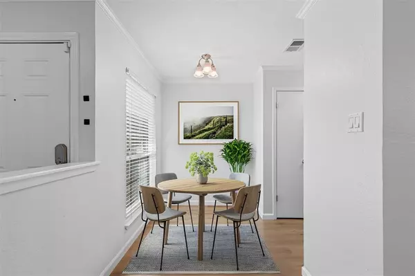 Dallas, TX 75248,5981 Arapaho Road #703