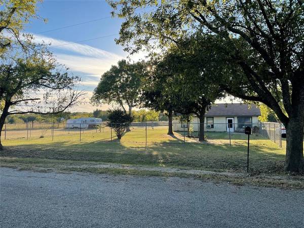 1441 McFarlin Road, Collinsville, TX 76233