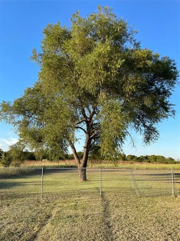 Collinsville, TX 76233,1441 McFarlin Road