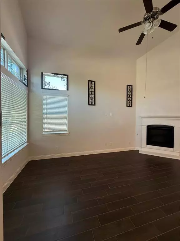 Little Elm, TX 76227,6033 Dandelion Drive