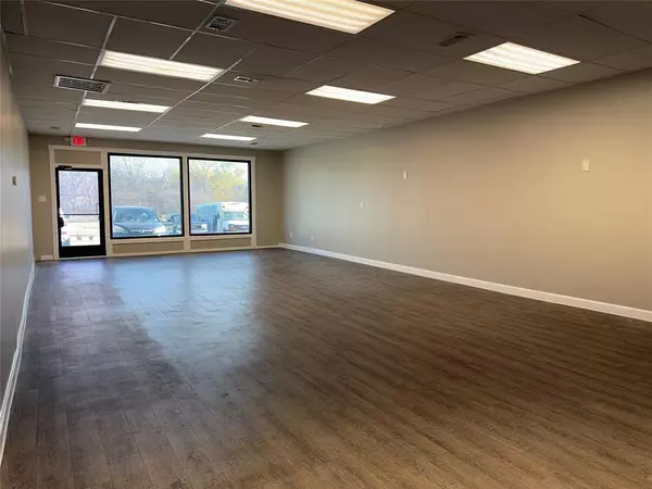 Benbrook, TX 76116,3450 Williams Road #B