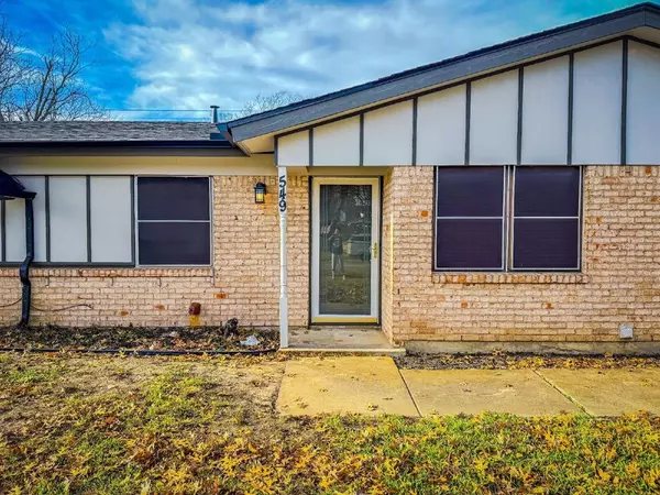 Burleson, TX 76028,549 NW Hillery Street