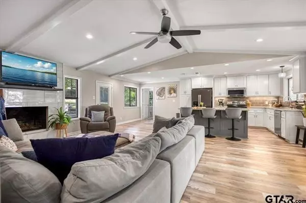 Hideaway, TX 75771,441 Hideaway Lane Central