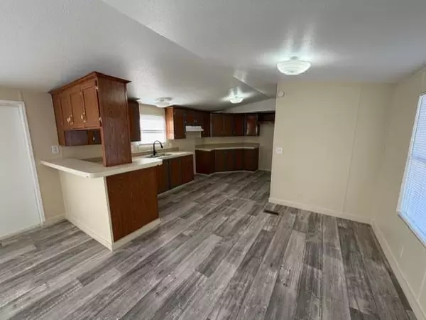 Reno, TX 76020,1620 E Reno Road #3