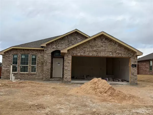 1418 Quail Creek Drive, Cleburne, TX 76033