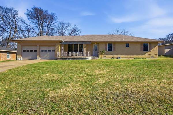 504 Rickey Canyon Avenue, Desoto, TX 75115