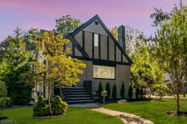 721 River Rd, Teaneck Twp., NJ 07666