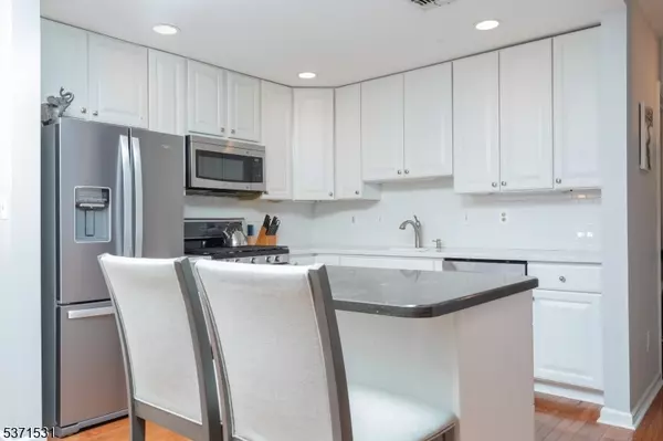 Butler Boro, NJ 07405,130 Barrister Dr #130