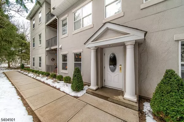 703 Brittany Dr, Wayne Twp., NJ 07470