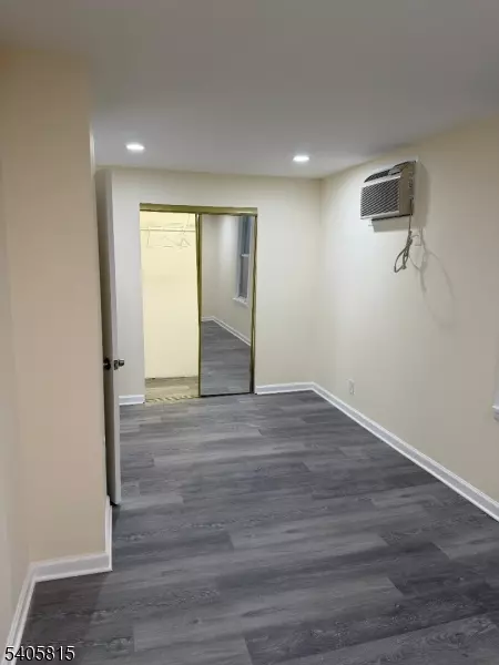 Paterson City, NJ 07524,208 E 16Th St