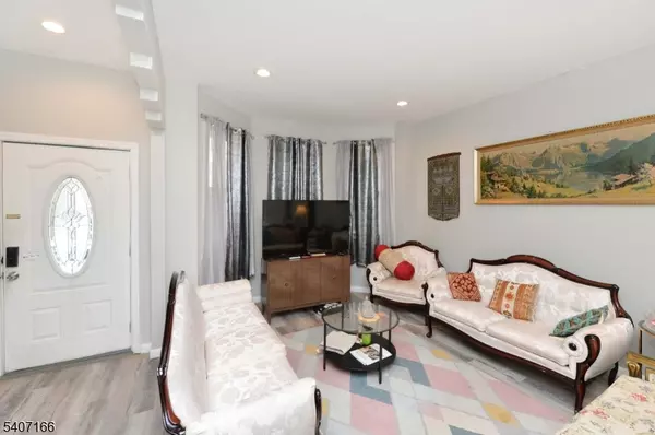 Newark City, NJ 07108,839 S 15Th St