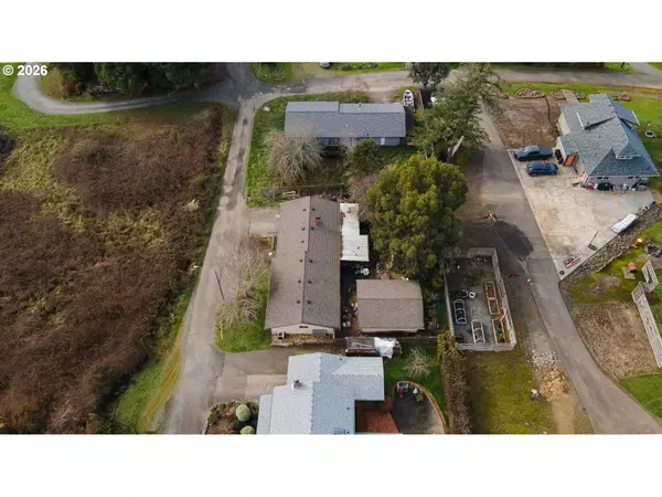 Myrtle Point, OR 97458,2031 KINCHELOE LN