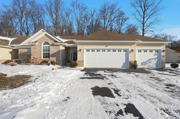 8010 Timber Wood LN, Temperance, MI 48182