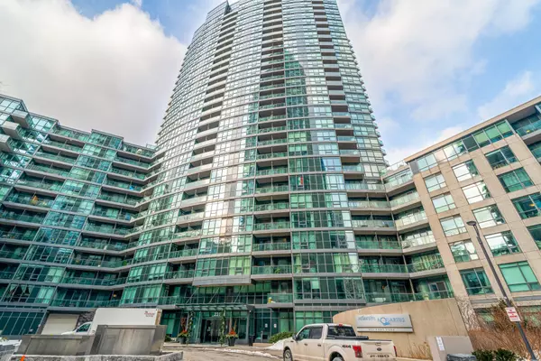 Toronto C01, ON M5V 1B2,231 Fort York BLVD #304