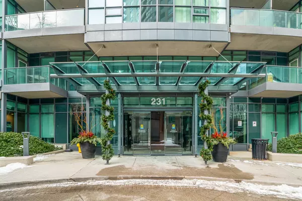 Toronto C01, ON M5V 1B2,231 Fort York BLVD #304