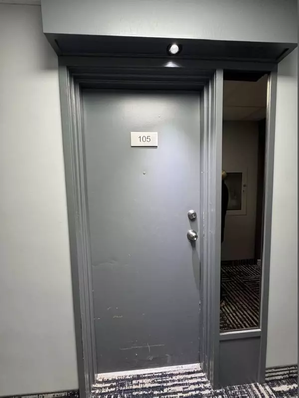 4062 Lawrence AVE E #105, Toronto E10, ON M1E 4V5