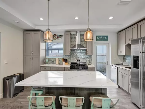 Fort Lauderdale, FL 33315,937 SW 17th St