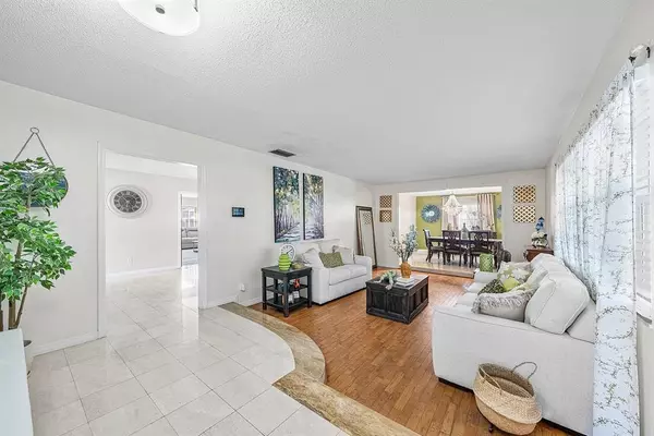 Pembroke Pines, FL 33024,9040 NW 20th St